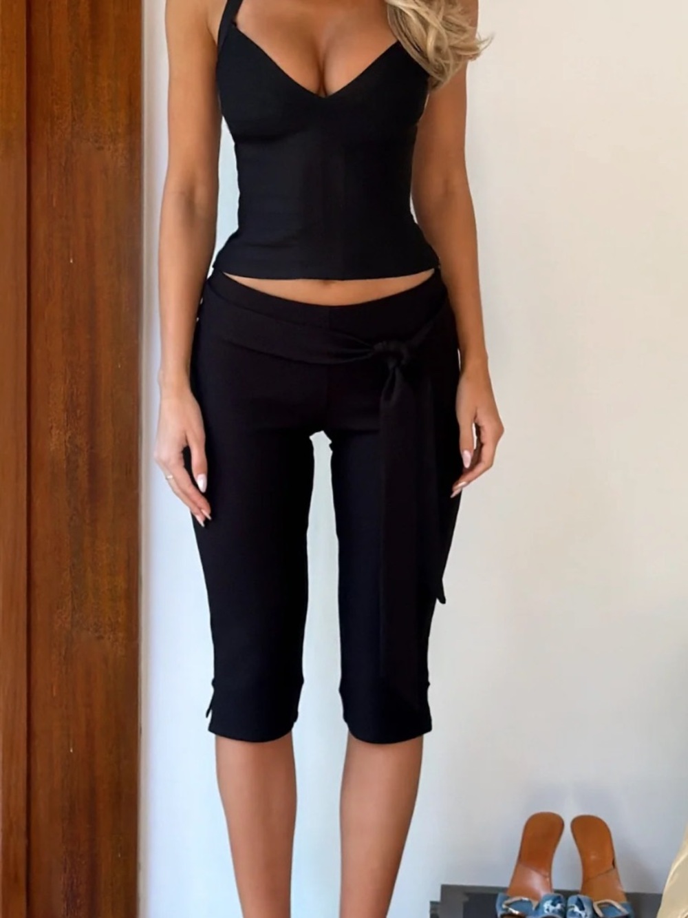 Tiger Mist Black Capri Tie-Waist Pants